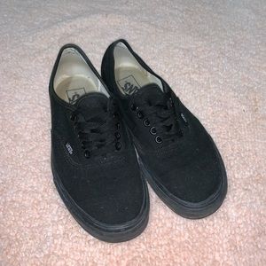 Black Vans - Authentic